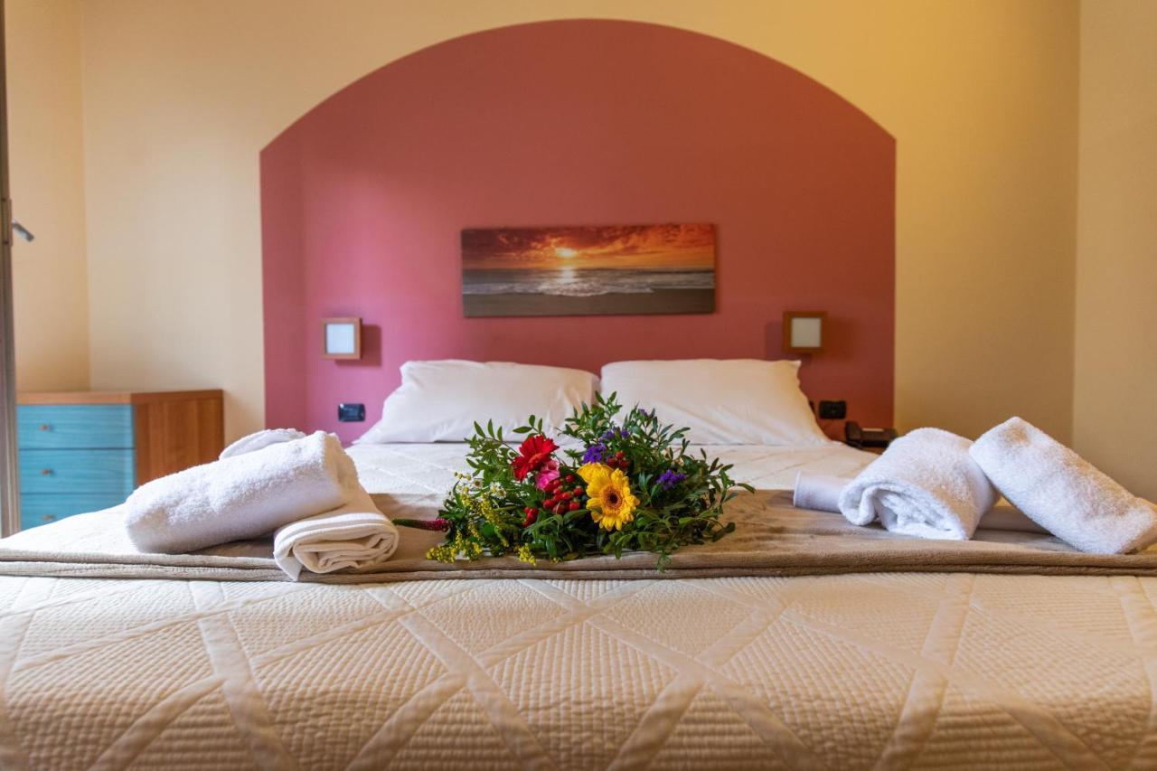 Xxv Aprile Casa Per Ferie Otel Albenga Dış mekan fotoğraf